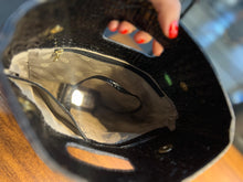 Carregar imagem no visualizador da galeria, Bolsa Clutch OXFORD em couro legítimo