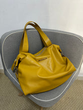 Carregar imagem no visualizador da galeria, Bolsa TURQUIA em couro legítimo