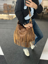 Carregar imagem no visualizador da galeria, Bolsa SUÉCIA em couro legítimo