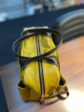 Carregar imagem no visualizador da galeria, Bolsa BUENOS AIRES em couro legítimo