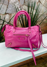 Carregar imagem no visualizador da galeria, Bolsa BALENCIAGGA em couro legítimo