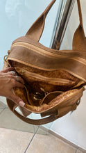 Carregar imagem no visualizador da galeria, Bolsa COPENHAGEN em couro legítimo