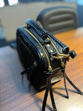 Carregar imagem no visualizador da galeria, Bolsa MÔNACO em couro legítimo