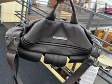 Carregar imagem no visualizador da galeria, LANÇAMENTO! Bolsa MAX POCHETE ARPOADOR em couro legítimo