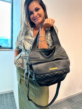 Carregar imagem no visualizador da galeria, Bolsa BAHAMAS MATELASSÊ em couro legítimo