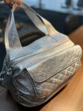 Carregar imagem no visualizador da galeria, Bolsa BAHAMAS MATELASSÊ em couro legítimo