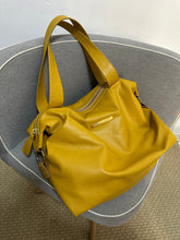 Carregar imagem no visualizador da galeria, Bolsa TURQUIA em couro legítimo