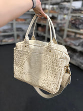 Carregar imagem no visualizador da galeria, Bolsa BUENOS AIRES em couro legítimo