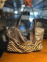 Carregar imagem no visualizador da galeria, Bolsa FRANÇA em couro legítimo