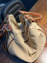 Carregar imagem no visualizador da galeria, Bolsa NOVA YORK em couro legítimo