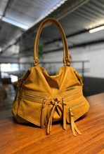 Carregar imagem no visualizador da galeria, Bolsa ESPANHA em couro legítimo
