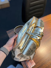 Carregar imagem no visualizador da galeria, LANÇAMENTO! Bolsa MAX POCHETE ARPOADOR em couro legítimo