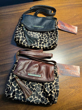 Carregar imagem no visualizador da galeria, Bolsa ATENAS em couro legítimo