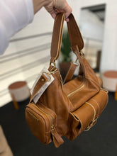 Carregar imagem no visualizador da galeria, Lançamento! Bolsa HAVANA em couro legítimo