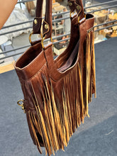 Carregar imagem no visualizador da galeria, Bolsa ESCÓCIA em couro legítimo