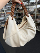 Carregar imagem no visualizador da galeria, Bolsa MORGANA em couro legítimo