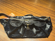 Carregar imagem no visualizador da galeria, LANÇAMENTO! Bolsa MAX POCHETE ARPOADOR em couro legítimo