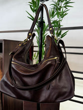 Carregar imagem no visualizador da galeria, Lançamento! Bolsa ROMÊNIA em couro legítimo