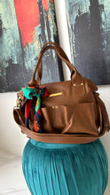 Carregar imagem no visualizador da galeria, Bolsa IBIZA em couro legítimo