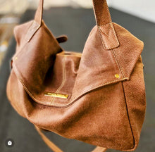 Carregar imagem no visualizador da galeria, Bolsa FRANÇA em couro legítimo