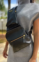 Carregar imagem no visualizador da galeria, LANÇAMENTO! Bolsa ILHA SAÔNA