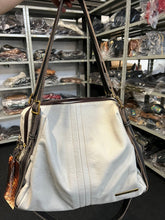 Carregar imagem no visualizador da galeria, Bolsa NORUEGA em couro Legítimo