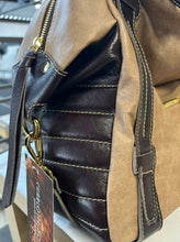 Carregar imagem no visualizador da galeria, Bolsa JAPÃO em couro legítimo