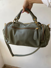 Carregar imagem no visualizador da galeria, Bolsa DINAMARCA em couro legítimo