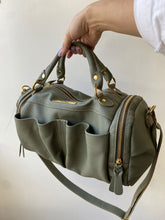 Carregar imagem no visualizador da galeria, Bolsa DINAMARCA em couro legítimo