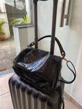 Carregar imagem no visualizador da galeria, Bolsa BOLÍVIA em couro legítimo