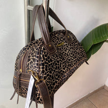 Carregar imagem no visualizador da galeria, Bolsa ROTERDÃ em couro legítimo