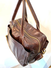 Carregar imagem no visualizador da galeria, Bolsa BUENOS AIRES em couro legítimo