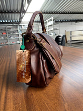Carregar imagem no visualizador da galeria, Bolsa BOLÍVIA em couro legítimo