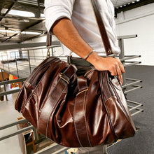 Carregar imagem no visualizador da galeria, Mala de Viagem HELSINK em couro legítimo