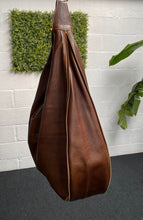 Carregar imagem no visualizador da galeria, Bolsa BANGKOK em couro legítimo