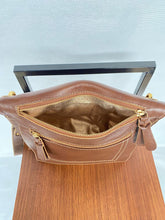 Carregar imagem no visualizador da galeria, Bolsa DIJON em couro legítimo