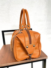 Carregar imagem no visualizador da galeria, Bolsa BRASIL em couro legítimo