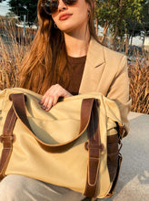 Carregar imagem no visualizador da galeria, Bolsa JAPÃO em couro legítimo