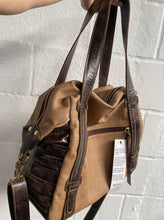 Carregar imagem no visualizador da galeria, Bolsa JAPÃO em couro legítimo