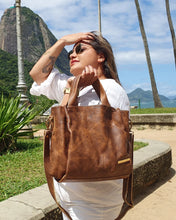 Carregar imagem no visualizador da galeria, Bolsa HOLANDA em couro legítimo