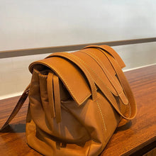 Carregar imagem no visualizador da galeria, Bolsa CHILE em couro legítimo