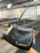 Carregar imagem no visualizador da galeria, Bolsa CARTEIRO LIVERPOOL em couro legítimo