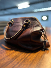 Carregar imagem no visualizador da galeria, Bolsa SARDEGNA em couro legítimo