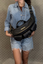Carregar imagem no visualizador da galeria, LANÇAMENTO! Bolsa MAX POCHETE ARPOADOR em couro legítimo