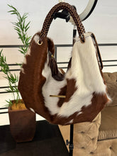 Carregar imagem no visualizador da galeria, Bolsa MORGANA em couro legítimo