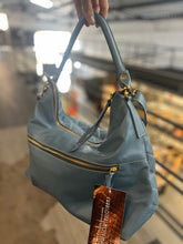 Carregar imagem no visualizador da galeria, Lançamento! Bolsa ROMÊNIA em couro legítimo