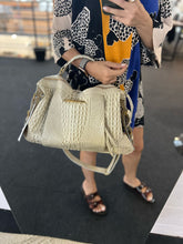 Carregar imagem no visualizador da galeria, Bolsa LUXEMBURGO em couro legítimo