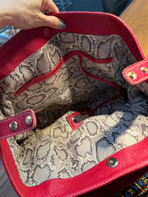 Carregar imagem no visualizador da galeria, Bolsa MONTEVIDÉO em couro legítimo