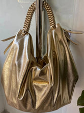 Carregar imagem no visualizador da galeria, Bolsa MORGANA em couro legítimo