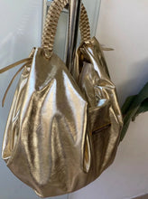 Carregar imagem no visualizador da galeria, Bolsa MORGANA em couro legítimo